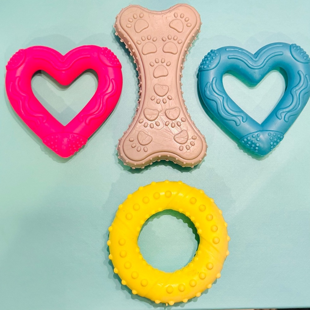 Brand New🦴💓4 Pack of Puppy Toys 🐾or Small Sized Dogs🐾or Medium Sized Dog Toys
